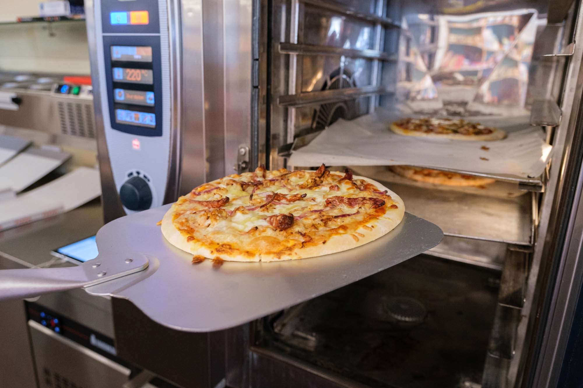 Pizzeria