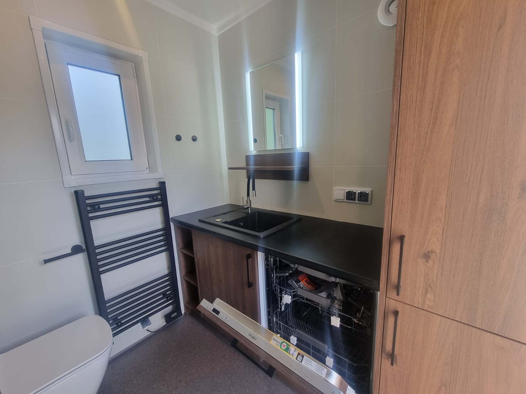 Extra luxurious private sanitary facilities by the fishing pond