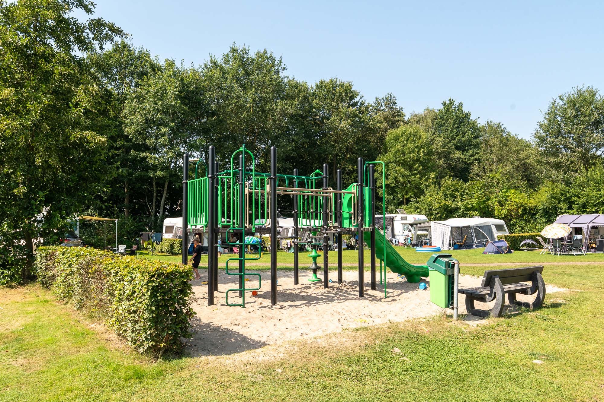 Speeltuin kampeerplaats 2